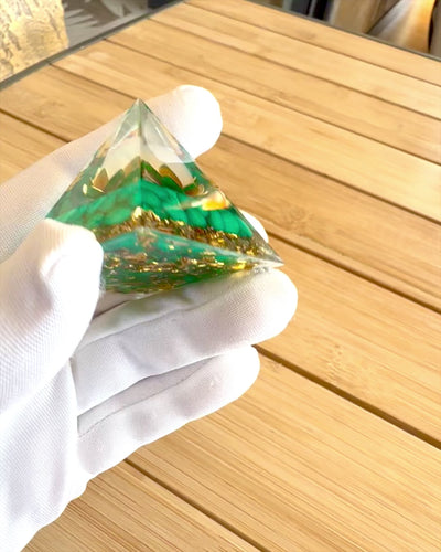 Piramide Energetica orgonite "Armonia del Tormalina"