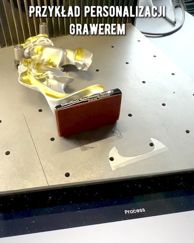 Statua "Eleganza in Pietra" colore argento - Decorativa con Opzione di Incisione, 2 dimensioni a scelta