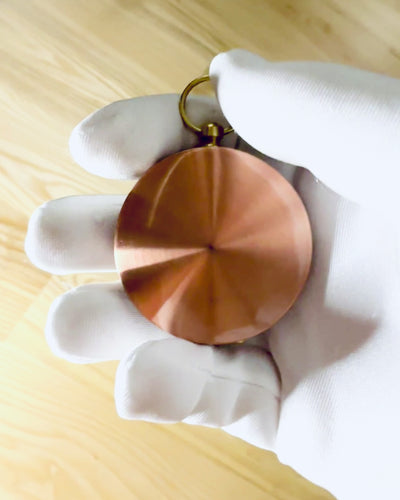 Bussola oro rosa - navigazione in stile retrò - strumento portatile e preciso per determinare la direzione per viaggiatori ed esploratori. Incisione, personalizzazione.