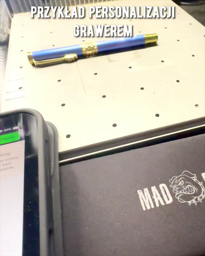 "Penna Elegante del Drago, 3 varianti di colore, possibilità di personalizzazione con incisione per regalo"