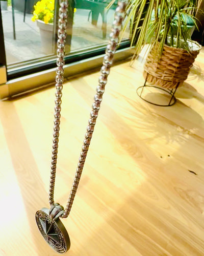 Collana con Bussola "Eurla" - possibilità di personalizzazione con incisione