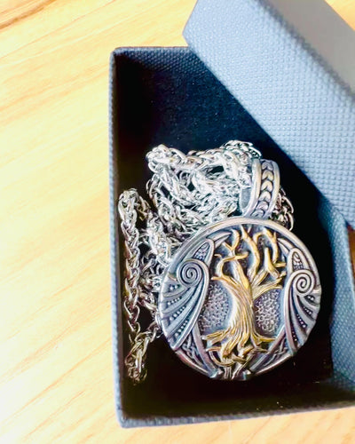 Collana "Albero della Vita" in acciaio inossidabile con personalizzazione, con simbolo Aegishjalmur, (Elmo del Terrore)