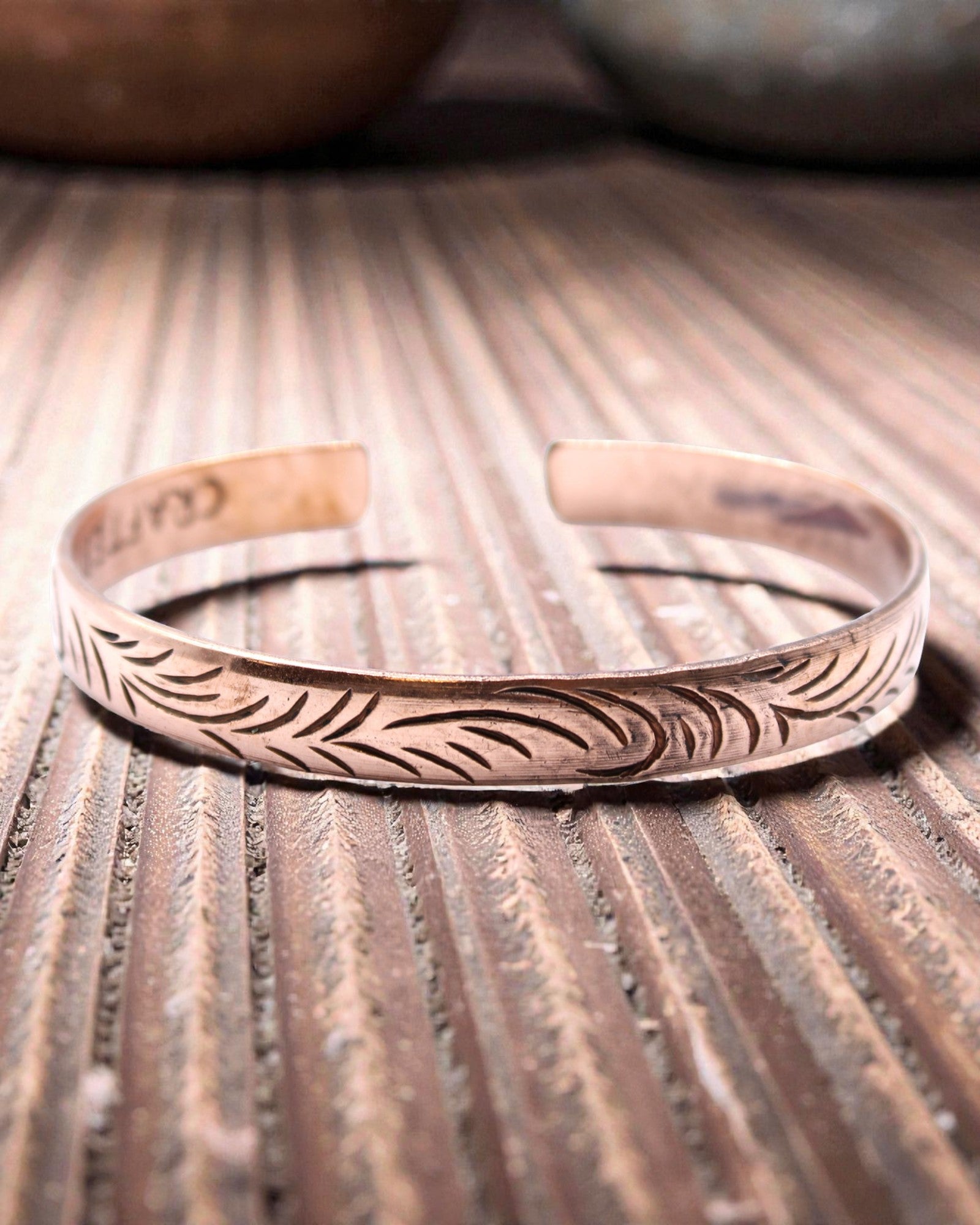 Bracciale Tibetano in Rame Energia della Natura – Volute Sottili