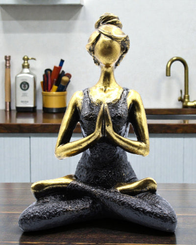 Statuetta di Donna 24 cm – Yoga Forza Oro-Nera